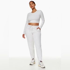 BNWT TNA Cozy Fleece Boyfriend Sweatpant